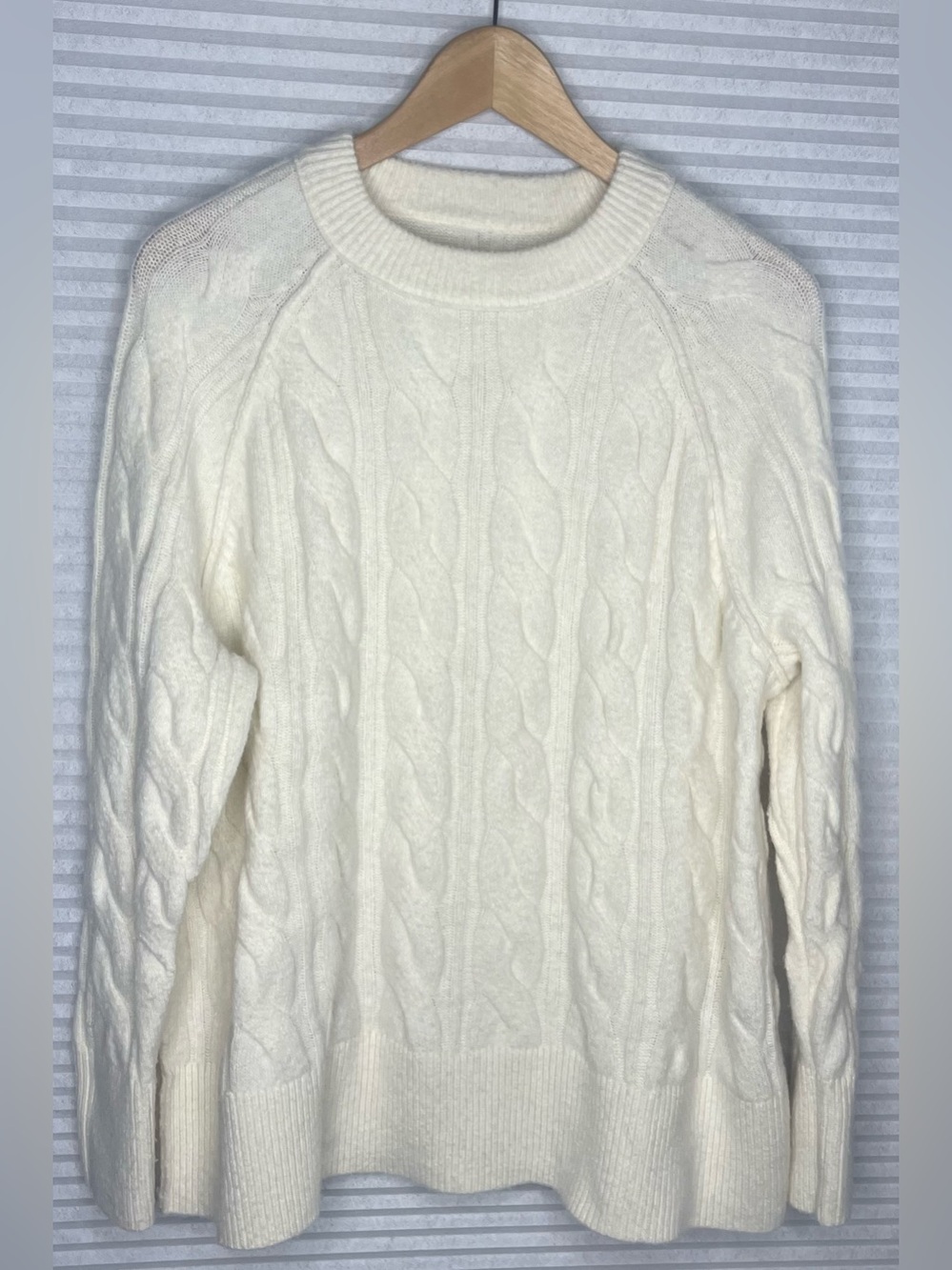 aerie Cream Ivory Cable Knit Crewneck Sweater Oversized Preppy Women’s Small